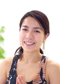 飯塚淳子200x280